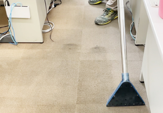 オフィス向け清掃　カーペット清掃